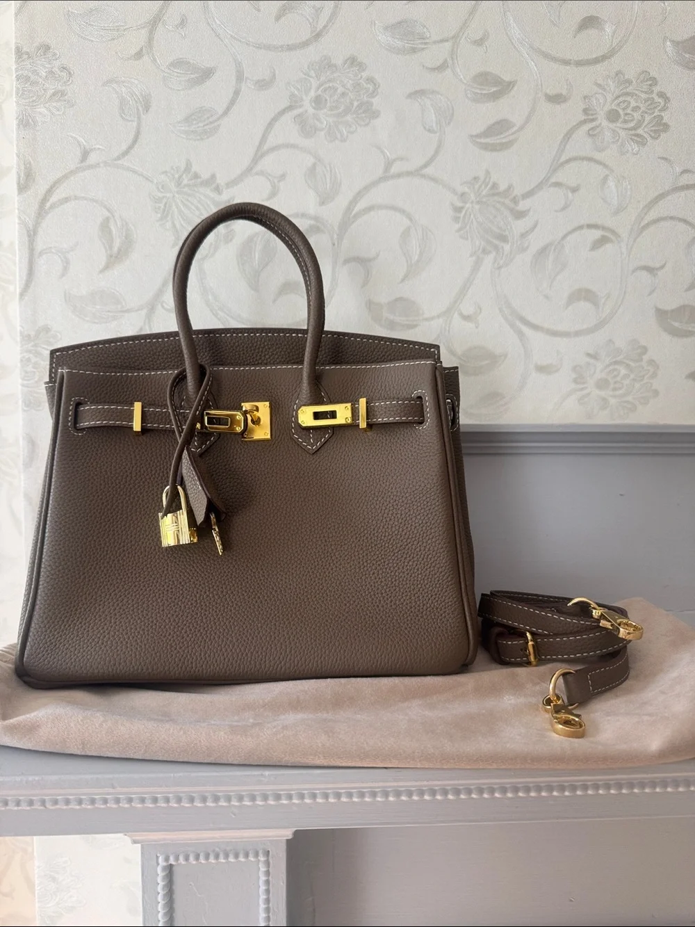 25cm Etaupe Round Top Handle Leather Satchel